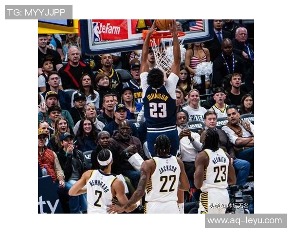 沃尔赞约基奇轻松自如的表现与其他球员拼尽全力形成鲜明对比 沃尔赞约基奇轻松自如的表现与其他球员拼尽全力形成鲜明对比