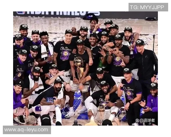 快船需借鉴2020湖人夺冠经验老将的重要性与团队配合策略 快船需借鉴2020湖人夺冠经验老将的重要性与团队配合策略