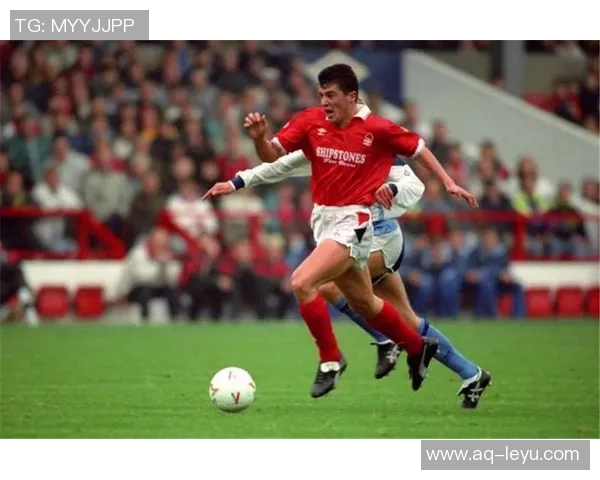 杰拉德称赞罗伊基恩被低估认为他在多个方面展现强大实力 杰拉德称赞罗伊基恩被低估认为他在多个方面展现强大实力