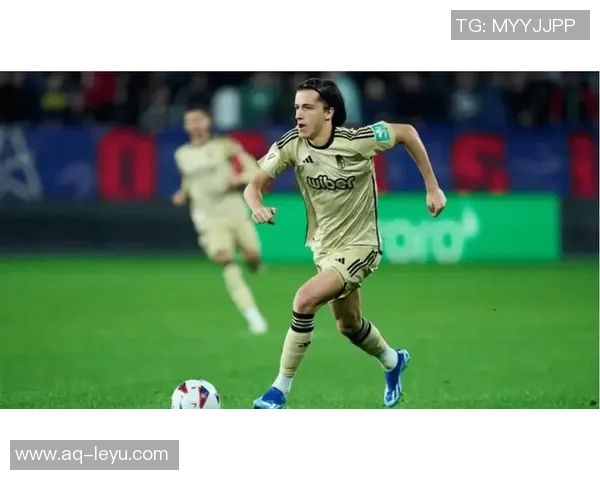 慢镜头聚焦本菲卡对尤文边卫科斯蒂奇的关注与穆里尼奥的高度评价 慢镜头聚焦本菲卡对尤文边卫科斯蒂奇的关注与穆里尼奥的高度评价