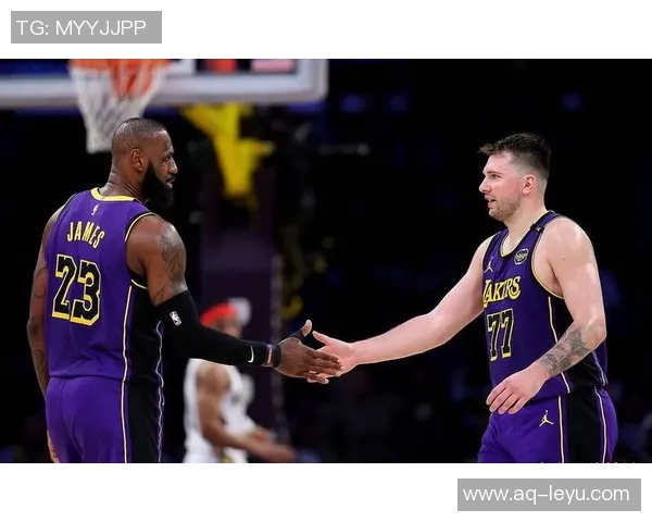 东契奇谈比赛感受艾顿表现出色斯玛特助攻全队表现提升